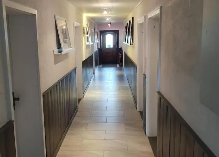 - Katharina ユングホルツ