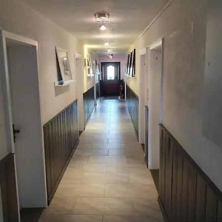 霍尔兹卡塔琳娜住宿加早餐旅馆 招待所 容霍尔茨